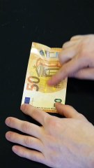 Une façon de plier un billet 💶
