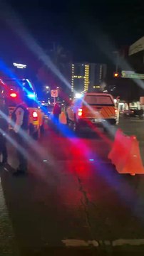 Volcadura deja dos heridos en el Centro de Monterrey