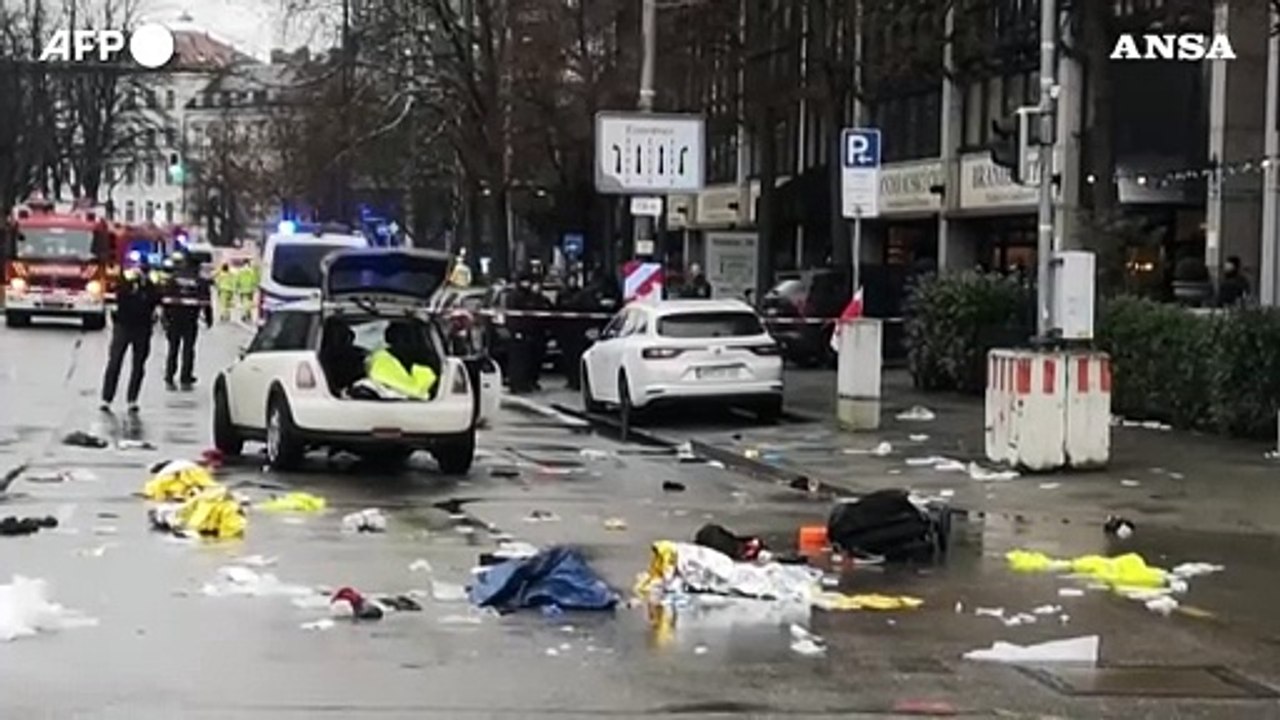 Monaco, in auto contro la folla: un morto e una trentina di feriti