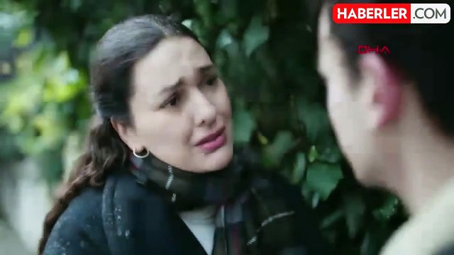 Sezen Aksu, Ferdi Tayfur'un 'Bana Sor' şarkısını okudu: İlk kez Annem Ankara'da yayınlandı