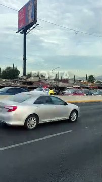 Incendio consume camioneta en avenida Gonzalitos