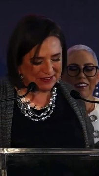 Xóchitl Gálvez presenta equipo de campaña; se suman personajes de PRI, PAN y PRD
