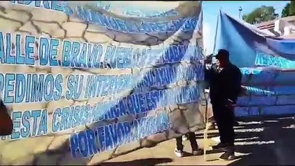 VIDEO: Marchan en Valle de Bravo; exigen rescate de la presa Miguel Alemán
