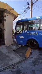 Se impacta Ruta 6 contra camionetas y un domicilio en Santa Catarina