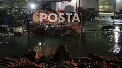 Megafuga de agua en Escobedo desperdicia miles de litros