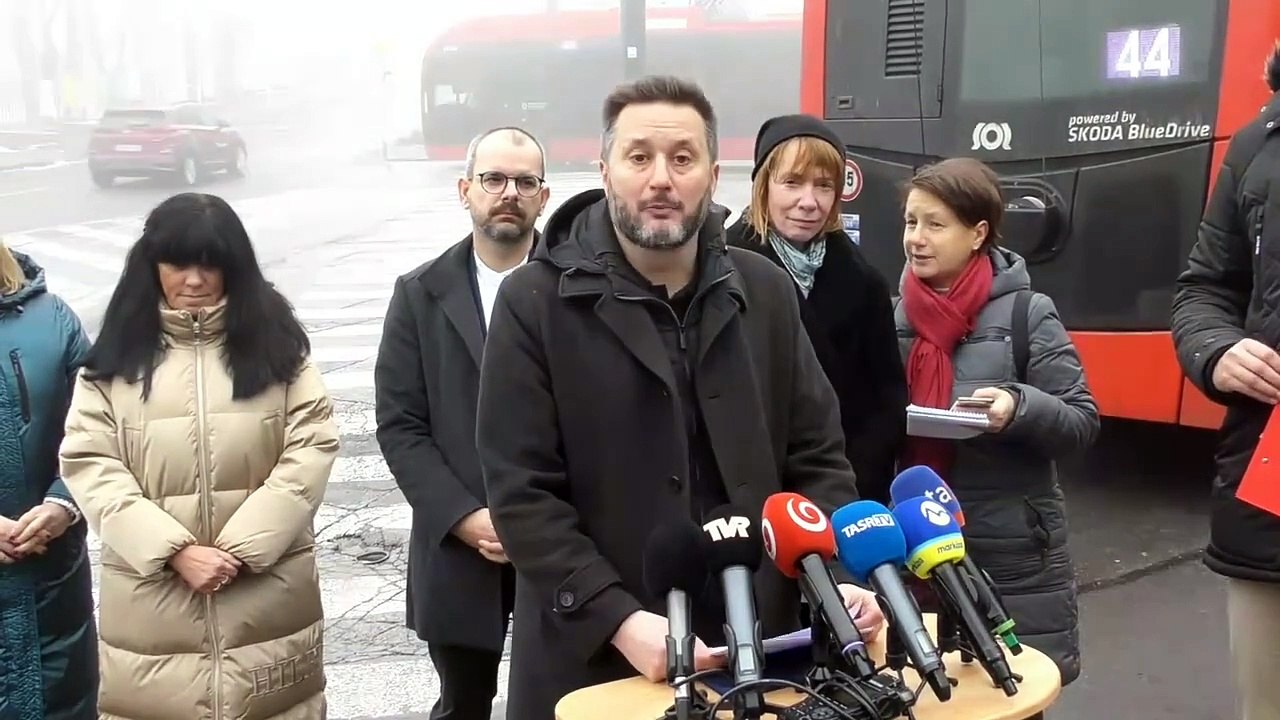 ZÁZNAM: Bratislava:V pokračovaní projektu Mesto pre deti zmenia a upravia okolie 20 škôl