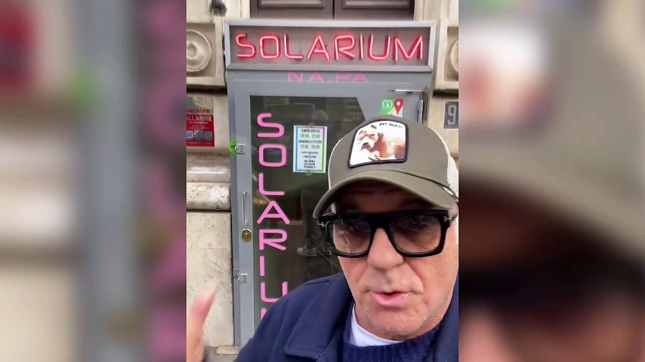 Sanremo 2025, Giorgio Panariello davanti al camerino di Carlo Conti