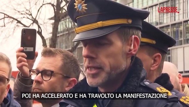 Auto sulla folla a Monaco, le autorit?: L'uomo ha investito volontariamente i manifestanti