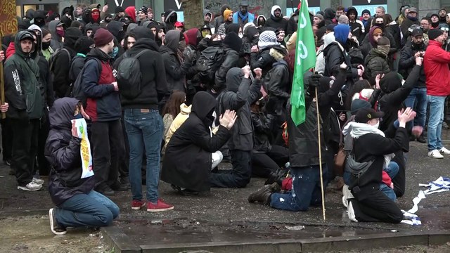 Manifestation nationale: affrontements entre police et manifestants aux abords du MR