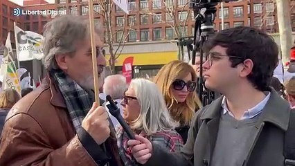 Un médico acusa a Mónica García: "Establece políticas de extrema izquierda sin sentido"