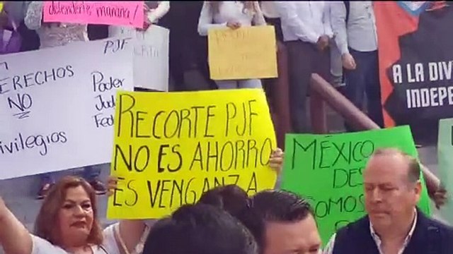Protestan trabajadores del Poder Judicial en Nuevo León; exigen fideicomisos