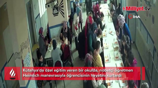 Öğrencisinin hayatını Heimlich manevrası ile kurtardı