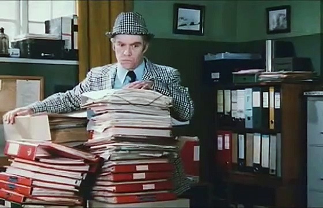 12 Die Olsenbande fliegt über die Planken