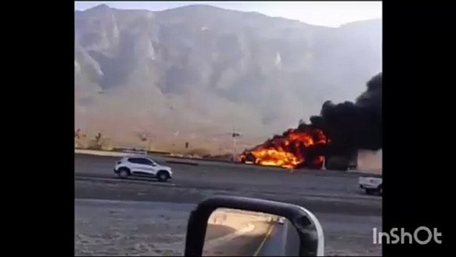 Choque e incendio de traileres en carretera a Saltillo moviliza a rescatistas