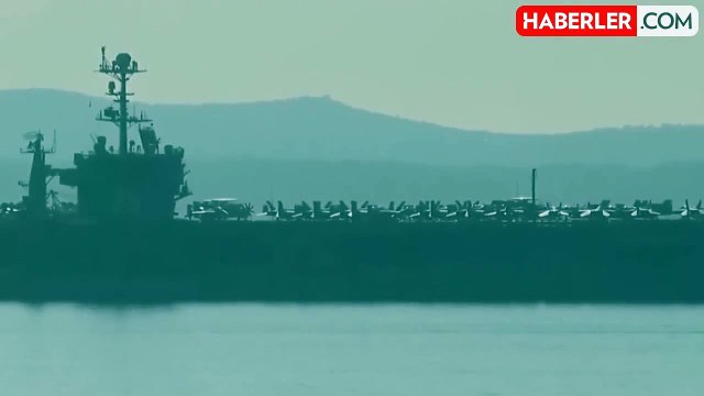 ABD Donanması'na ait uçak gemisi Kızıldeniz'de yük gemisiyle çarpıştı