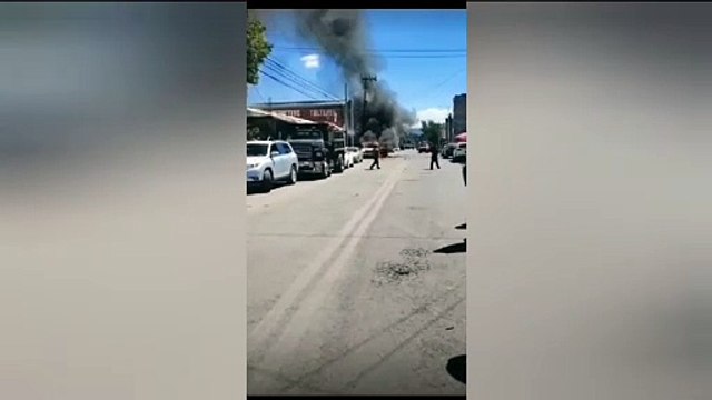 VIDEO: Explota camioneta cargada con pirotecnia en Tultepec