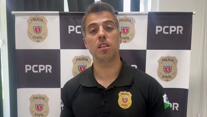Papagaio sem documentação é resgatado pela Polícia Civil do Paraná
