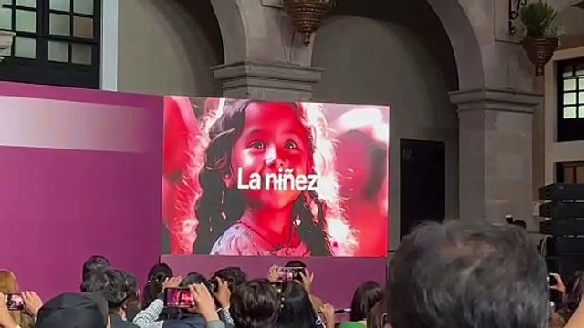 Tiene Delfina Gómez primer evento en palacio de gobierno, presentó su gabinete