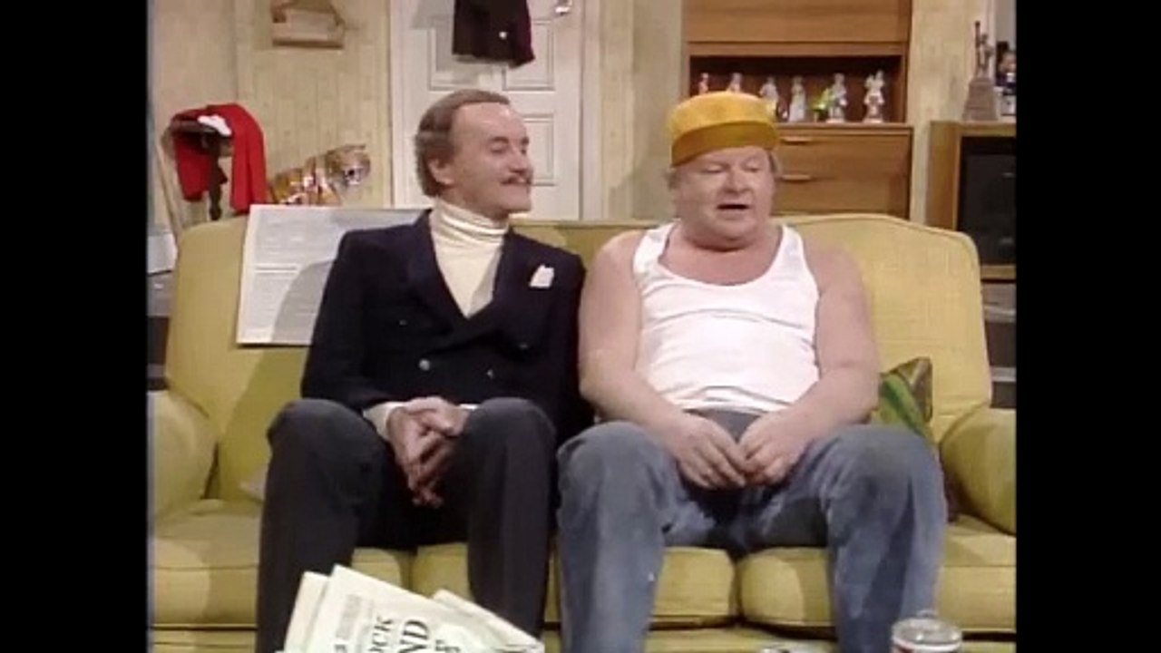 Benny Hill - Wife-Swap (1986)