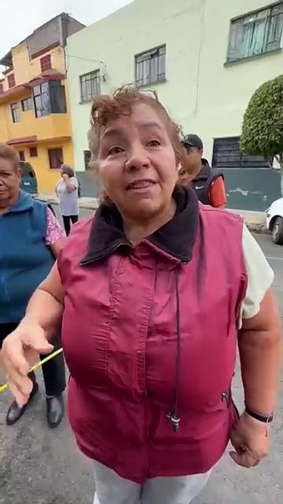 Se hunde gimnasio por socavón en la GAM; vecinos temen por sus vidas