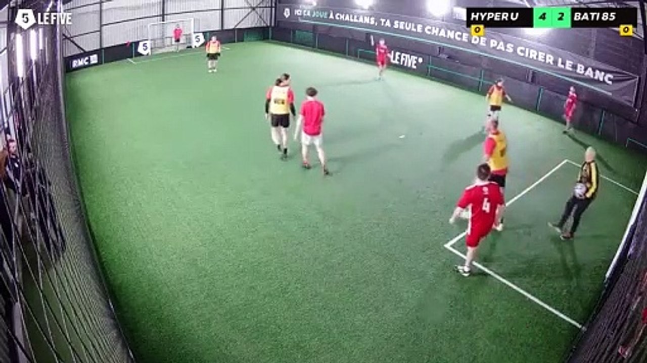 HYPER U CHALLANS - BATI 85 13/02 à 19:32 - Football Terrain 1 (LeFive Challans)