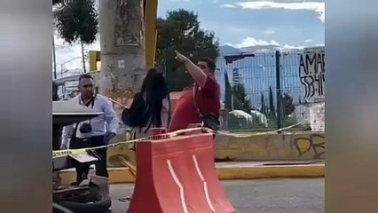 VIDEO: Muere mujer en choque de moto con un automóvil en la México-Texcoco