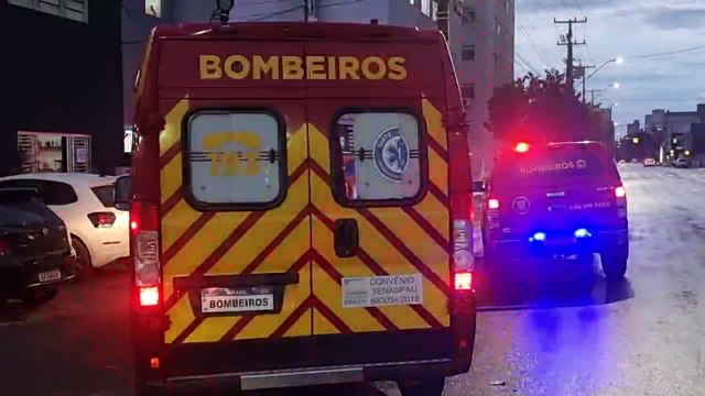 Homem fica desacordado ao cair enquanto fazia exercícios físicos