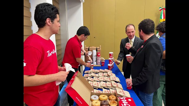 Firman UANL y Tim Hortons México convenio de colaboración