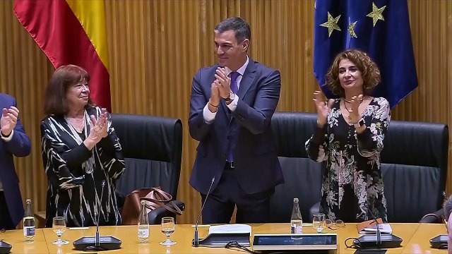 Sánchez traslada a Zelenski el apoyo de España tras el consenso entre Putin y Trump