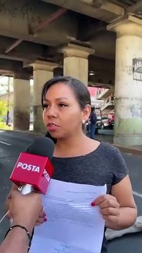 Bloquean vecinos avenida Central en Ecatepec por falta de agua