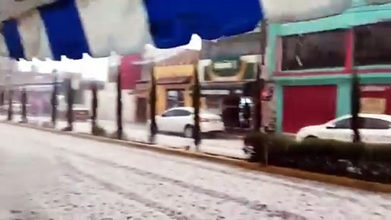 Granizada en Otzolotepec colapsa techo de una escuela