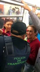 Video viral de desalojo en Metro: Usuarios cuestionan uso de fuerza por seguridad