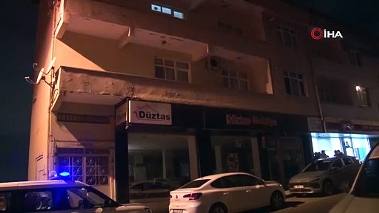 Üsküdar'da toprak kayması nedeniyle 2 bina boşaltıldı