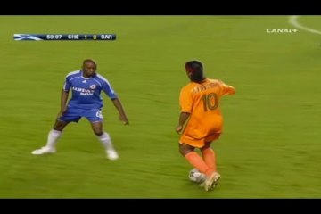 Les 30 meilleurs tours de magie de Ronaldinho auxquels personne ne s'attendait