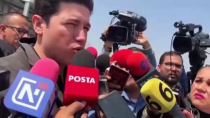 Advierte Samuel García traer en la mira refinería de Pemex