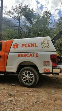 Un adulto y un menor salen lesionados al caer en barranco en las Adjuntas