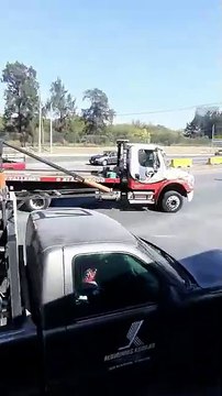 Se registra choque múltiple y volcadura en la avenida Eloy Cavazos en Guadalupe