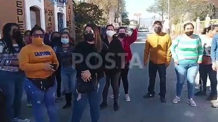 Bloquean centro de Cadereyta por escuela