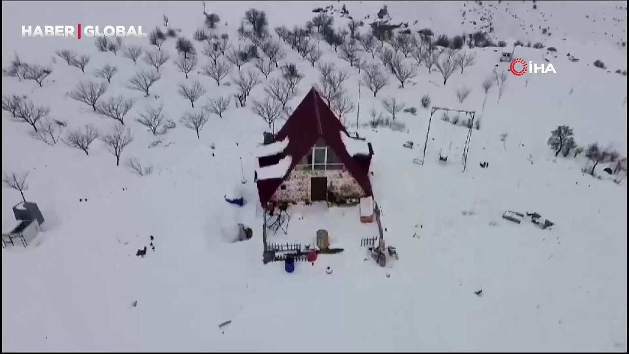Bin 600 rakımdaki bu evi gören bir daha bakıyor!