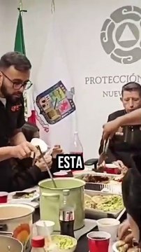 Año Nuevo: así celebran elementos de Protección Civil la llegada del 2025