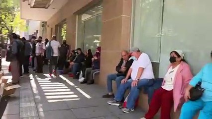 Viven adultos mayores calvario para poder cobrar pensión