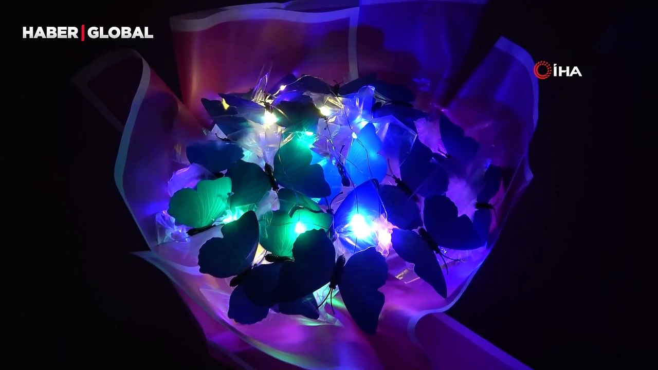 14 Şubat'ın vazgeçilmezi kırmızı gül yerini yeni nesil buketlere bıraktı