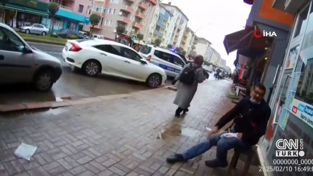 Sakarya'da sakat taklidi yapan dilenci, zabıtayı görünce maraton koşucusuna döndü!