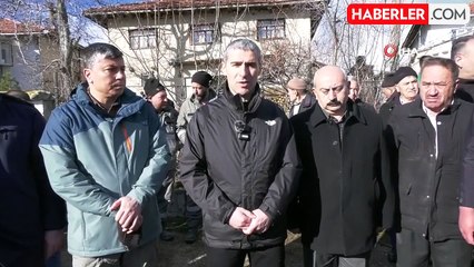 Uşak'ta 6 Evi Etkileyen Yangın Kontrol Altına Alındı