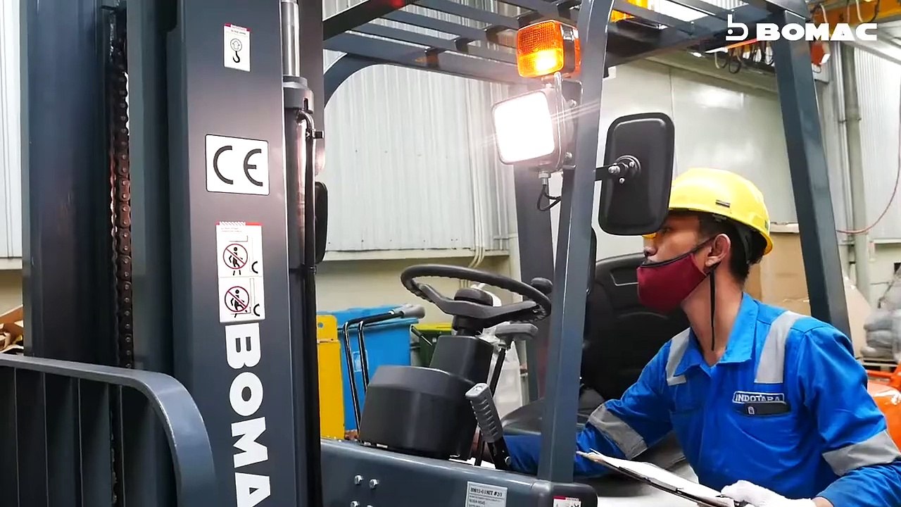PENGIRIMAN FORKLIFT BOMAC AUTOMATIC DIESEL 3T - PT. PERKEBUNAN NUSANTARA VIII, MEDAN, SUMATERA UTARA