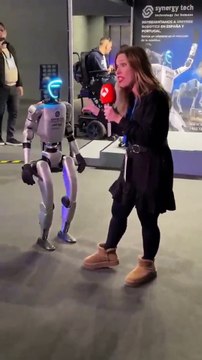 Una exhibición de robots humanoides en Barcelona termina en tragedia