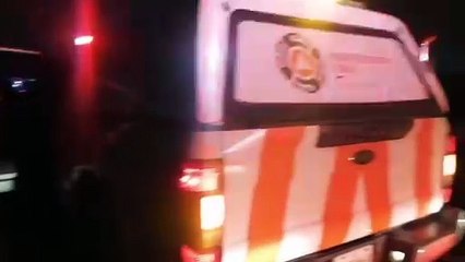 Conductor vuelca y vive para contarlo en Pesquería