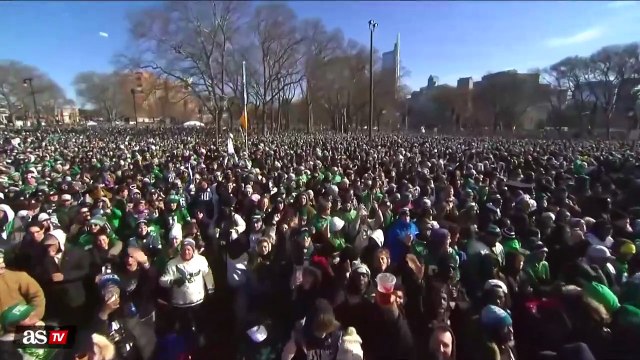 Watch thousands of Eagles fans sing 'Fly, Eagles Fly' on the iconic Rocky steps during the Super Bowl Parade