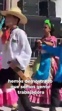 Samuel y Mariana encabezan el Desfile de la Revolución Mexicana en Nuevo León