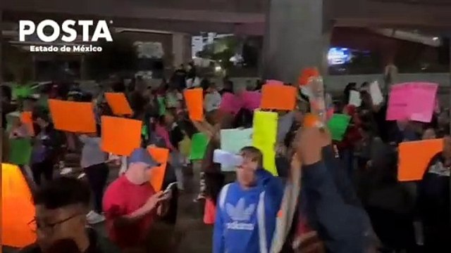 Bloquean comerciantes y colapsan Periférico Norte (VIDEO)